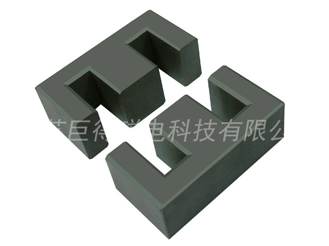 EE110 磁芯